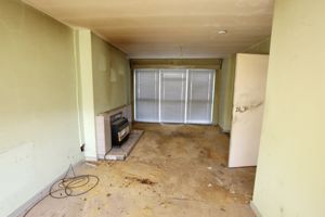 Lounge- click for photo gallery